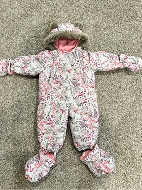 Osh kosh snow suit 12 months size